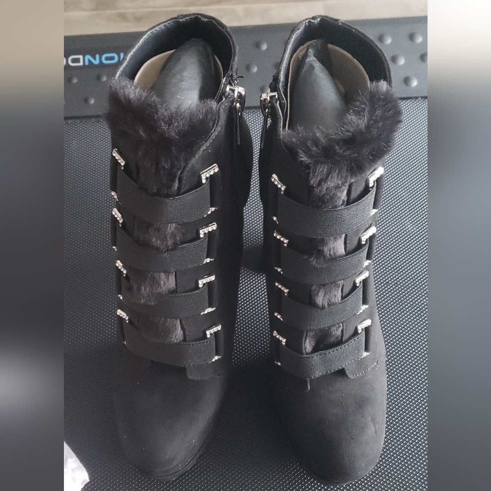 Jessica Simpson Black Fur Ankle Booties